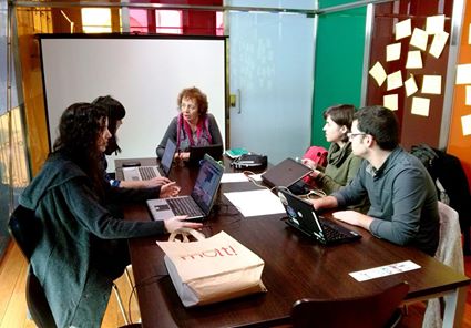 10300244_407474676073738_7621402592514890229_n